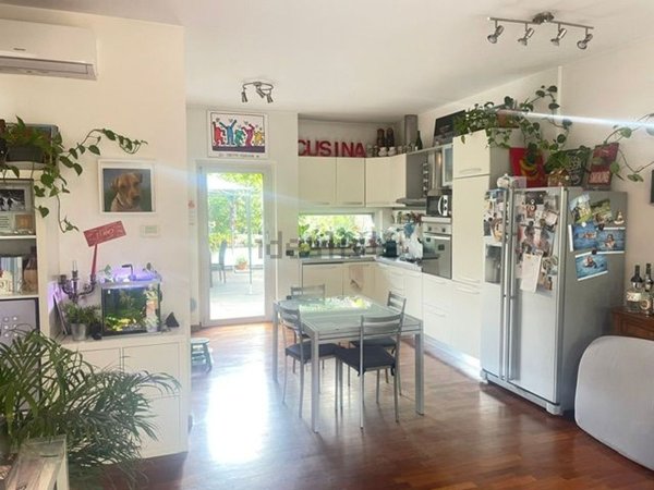 casa indipendente in vendita a Monza