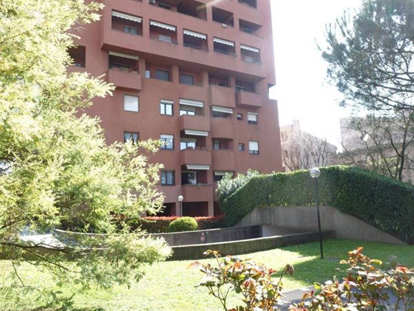appartamento in vendita a Monza in zona Ospedale San Gerardo
