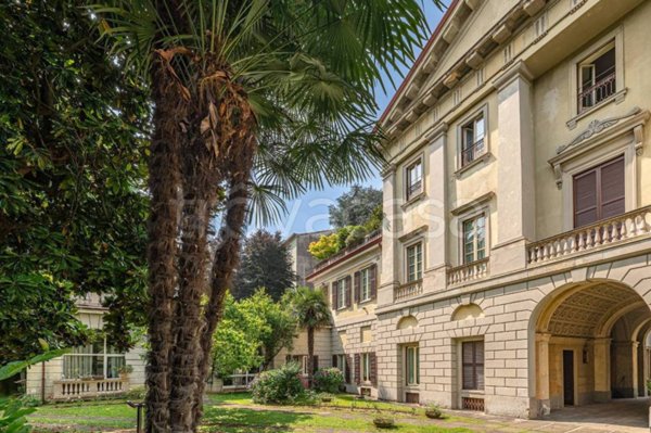 casa indipendente in vendita a Monza in zona Centro Storico