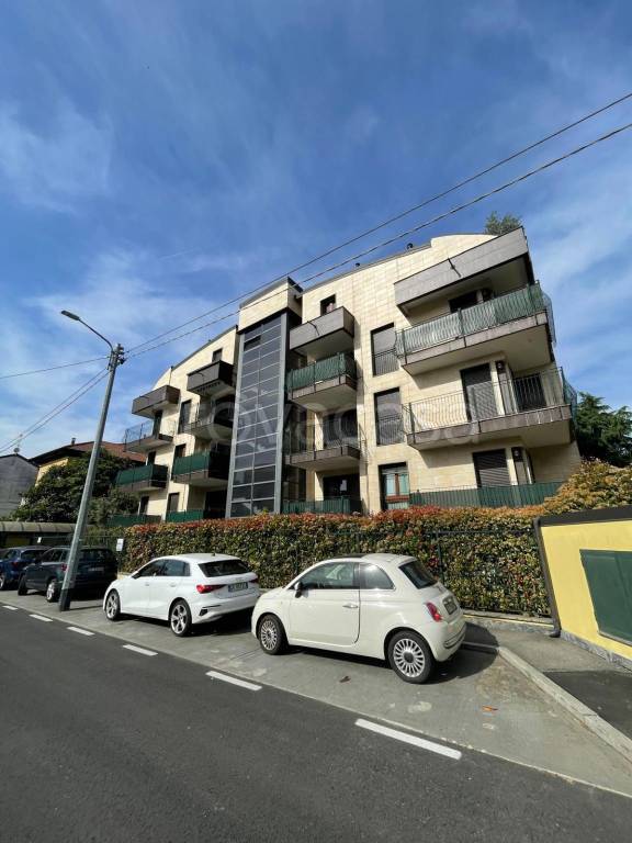 appartamento in vendita a Monza in zona Centro Storico