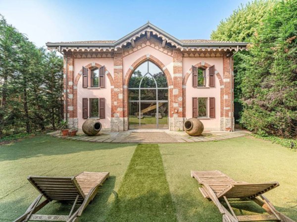 casa indipendente in vendita a Monza in zona Centro Storico