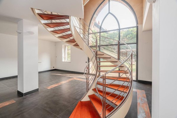 casa indipendente in vendita a Monza in zona Centro Storico