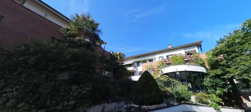 negozio in vendita a Monza
