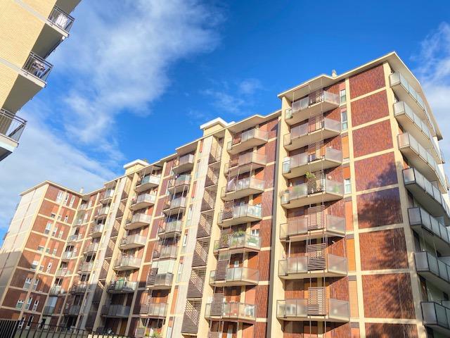 appartamento in vendita a Monza in zona Centro Storico