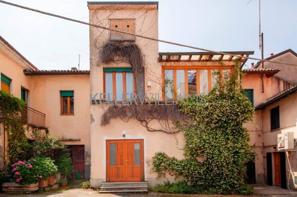 appartamento in vendita a Monza in zona Centro Storico
