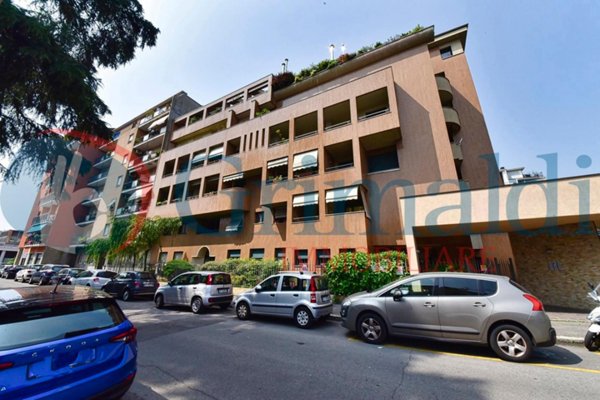 appartamento in vendita a Monza in zona Centro Storico
