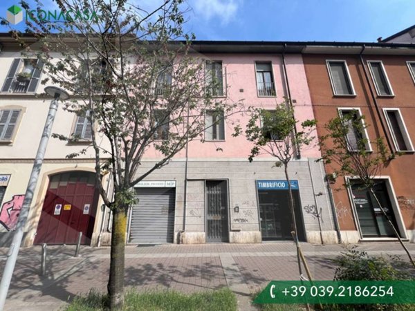 appartamento in vendita a Monza in zona Centro Storico