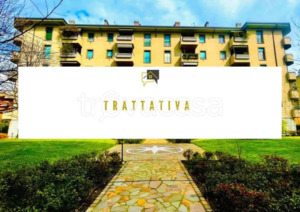appartamento in vendita a Monza in zona Centro Storico