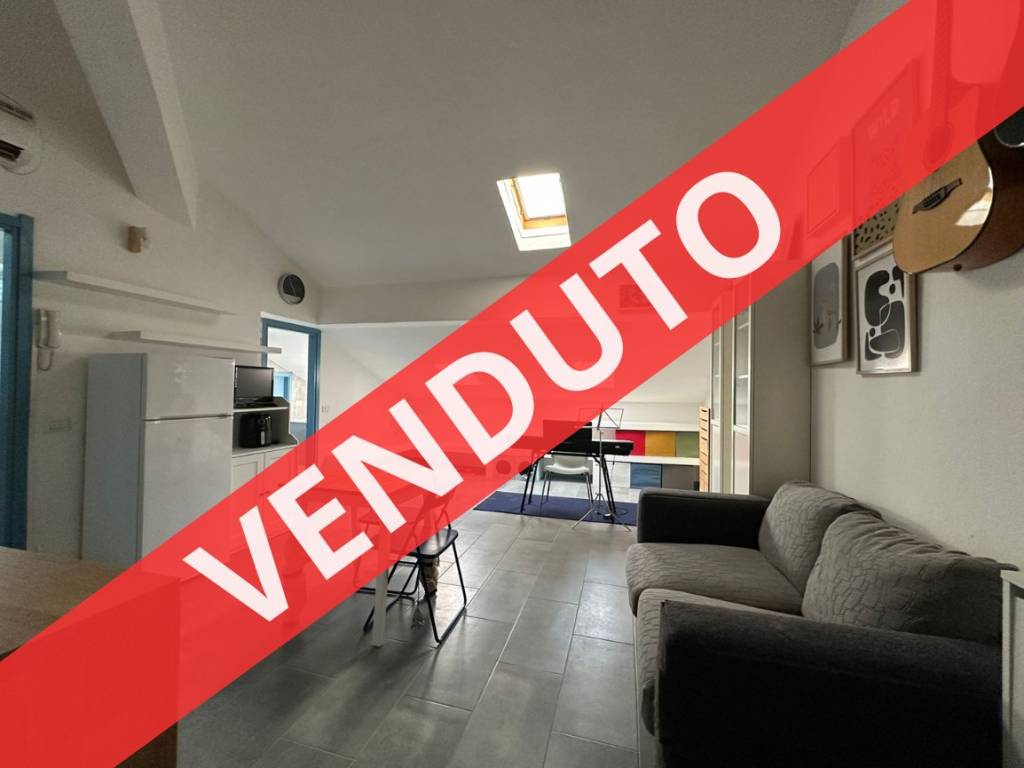 appartamento in vendita a Monza in zona Centro Storico