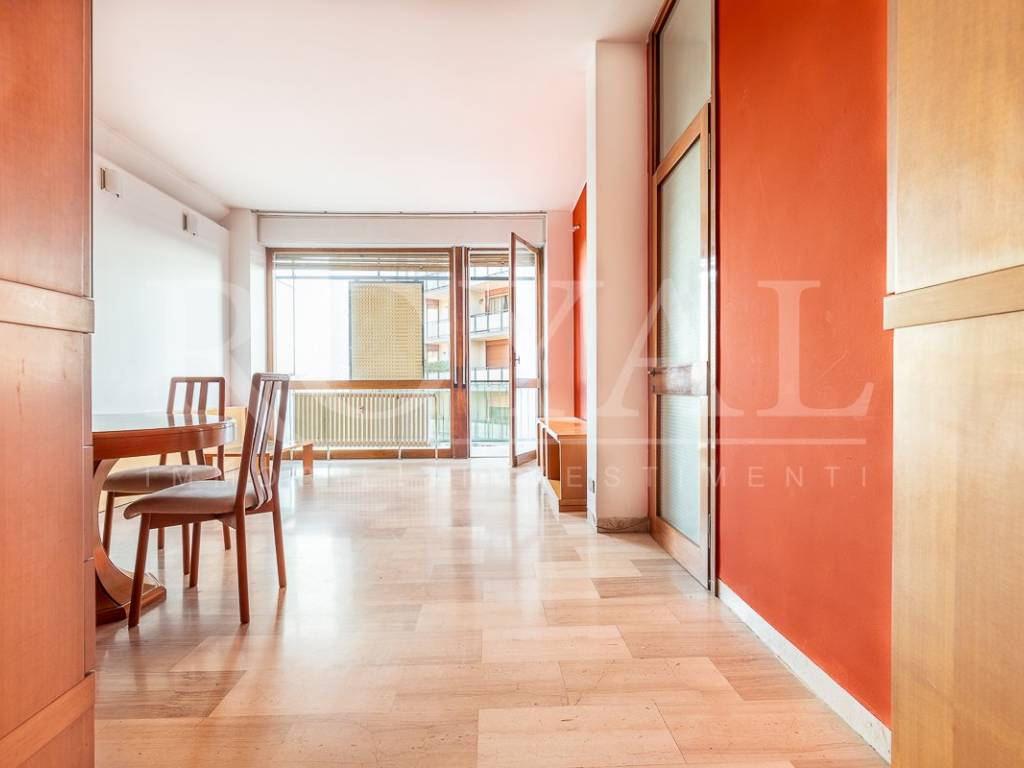 appartamento in vendita a Monza in zona Centro Storico