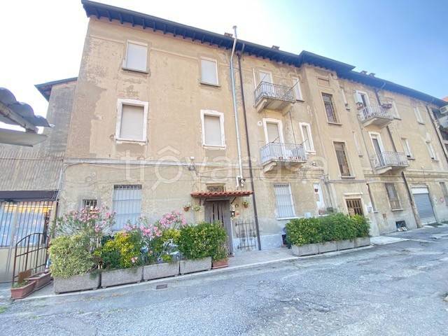 appartamento in vendita a Monza in zona Centro Storico
