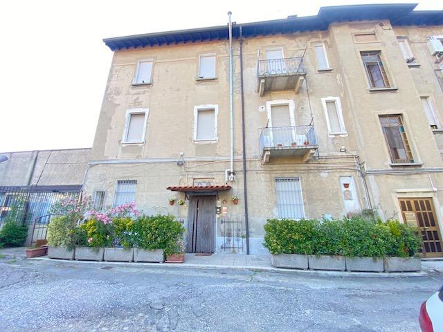 appartamento in vendita a Monza in zona Centro Storico