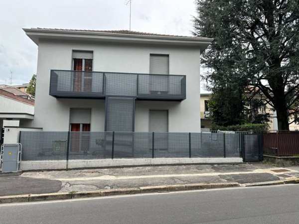 casa indipendente in vendita a Monza in zona Ospedale San Gerardo