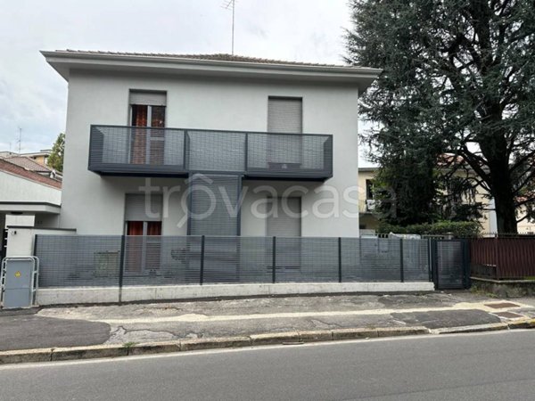 casa indipendente in vendita a Monza in zona Ospedale San Gerardo