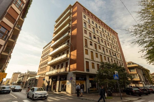 appartamento in vendita a Monza in zona Centro Storico