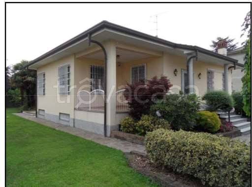 casa indipendente in vendita a Monza
