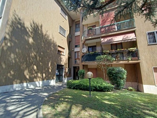appartamento in vendita a Monza in zona Centro Storico