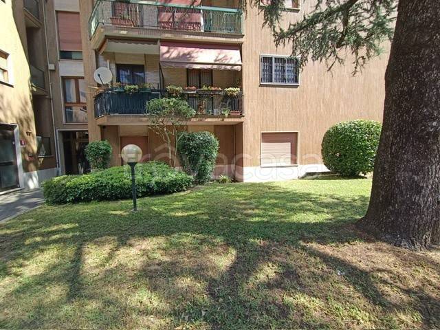 appartamento in vendita a Monza in zona Centro Storico