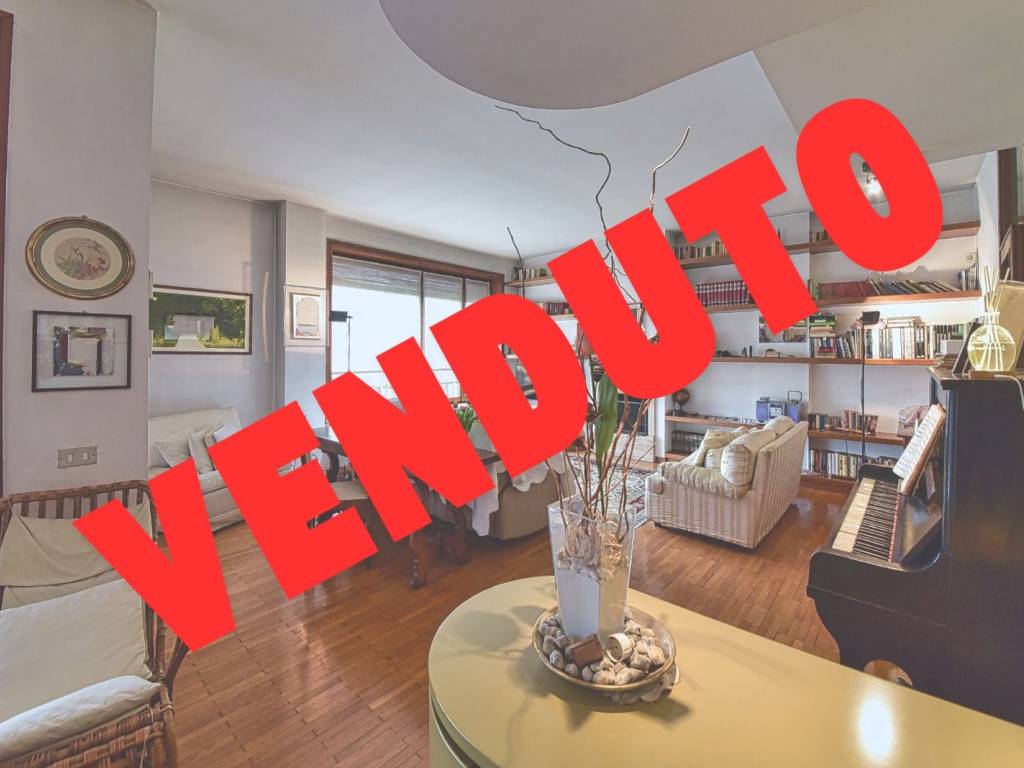 appartamento in vendita a Monza in zona Ospedale San Gerardo
