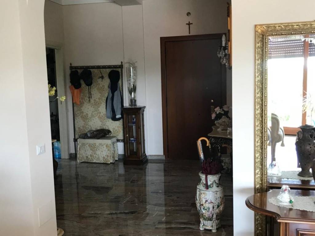 appartamento in vendita a Monza in zona Ospedale San Gerardo