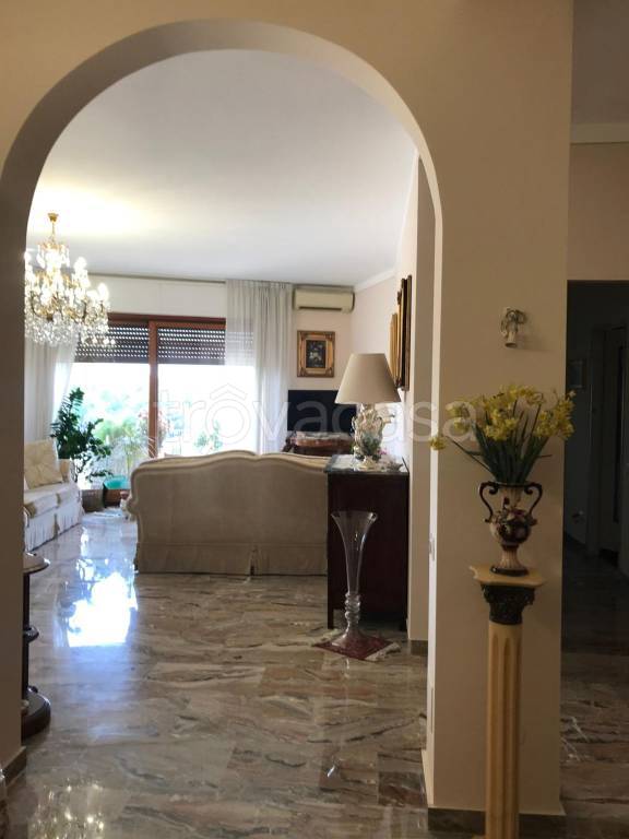appartamento in vendita a Monza in zona Ospedale San Gerardo