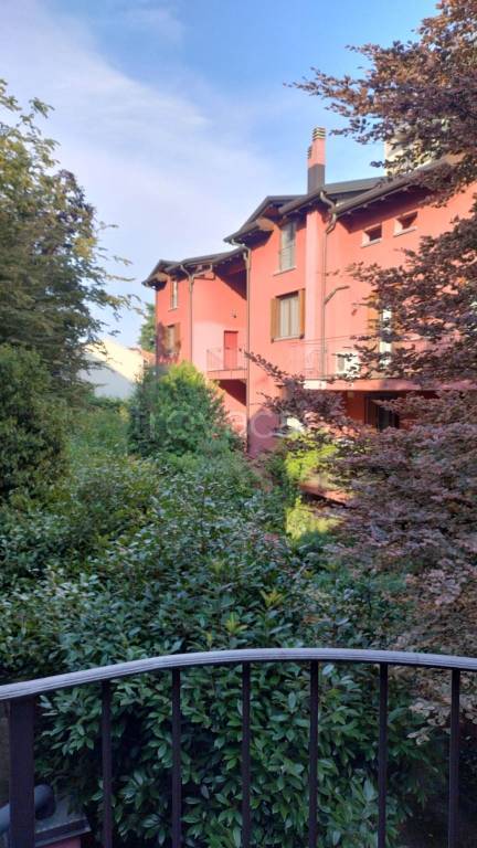 appartamento in vendita a Monza in zona Ospedale San Gerardo