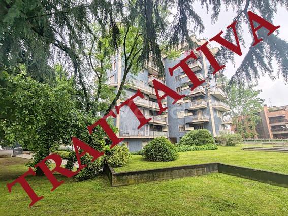 appartamento in vendita a Monza in zona Centro Storico