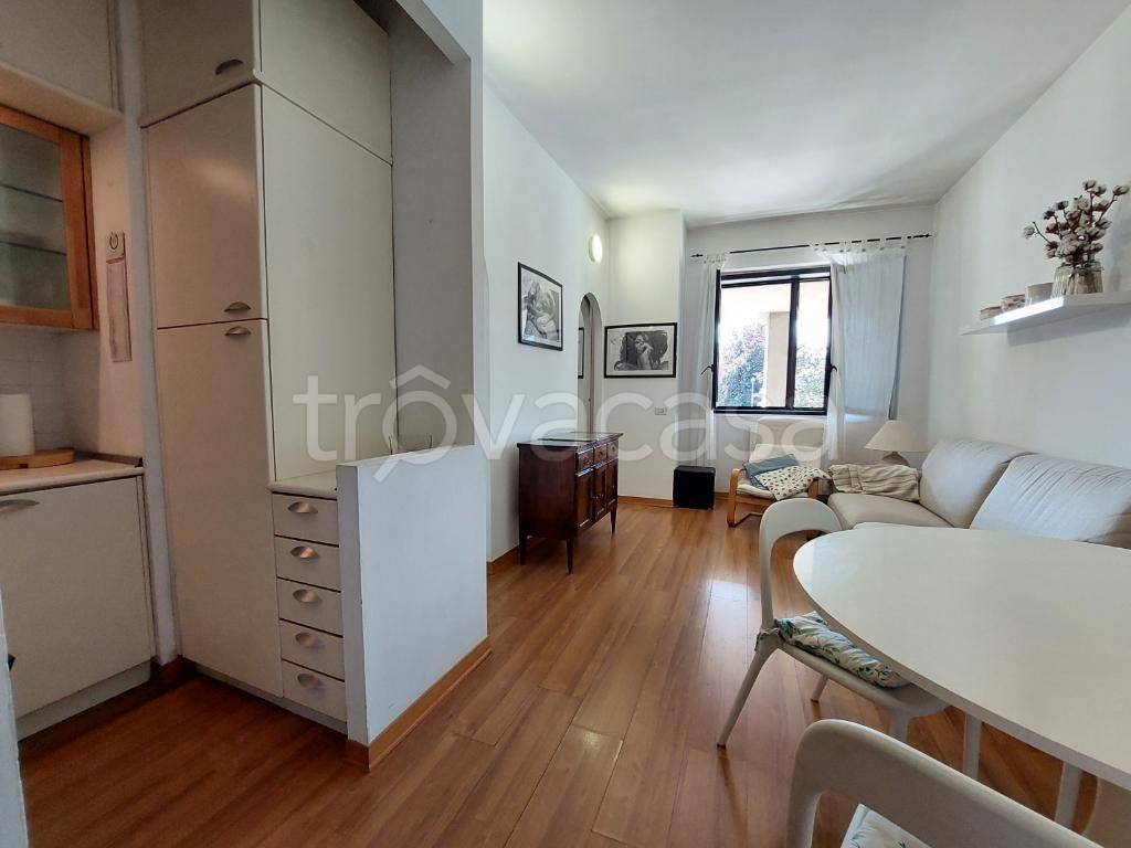 appartamento in vendita a Monza in zona Ospedale San Gerardo