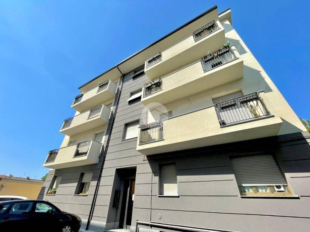 appartamento in vendita a Monza in zona Ospedale San Gerardo