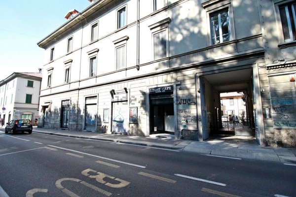 negozio in vendita a Monza