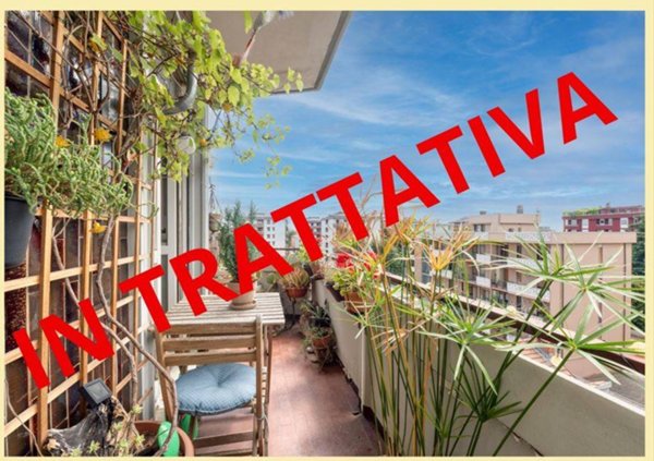 appartamento in vendita a Monza in zona Centro Storico