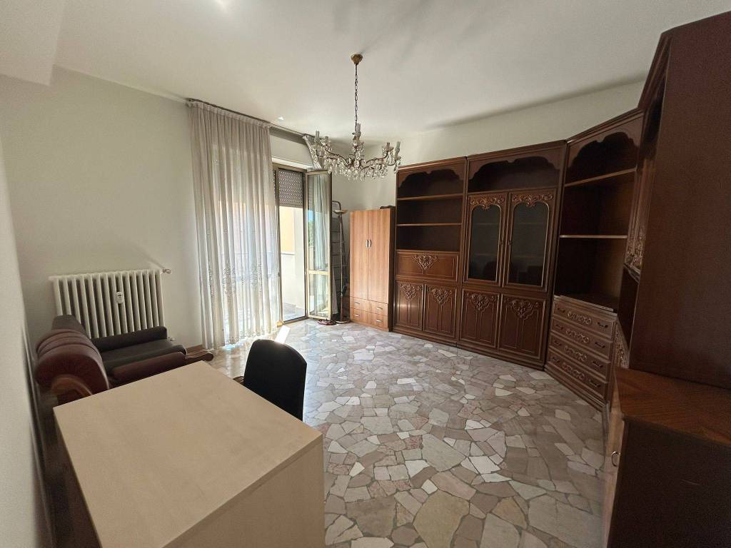 appartamento in vendita a Monza in zona Ospedale San Gerardo