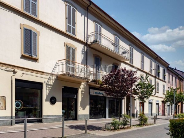 appartamento in vendita a Monza in zona Centro Storico