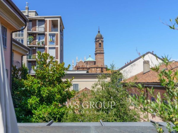 appartamento in vendita a Monza in zona Centro Storico