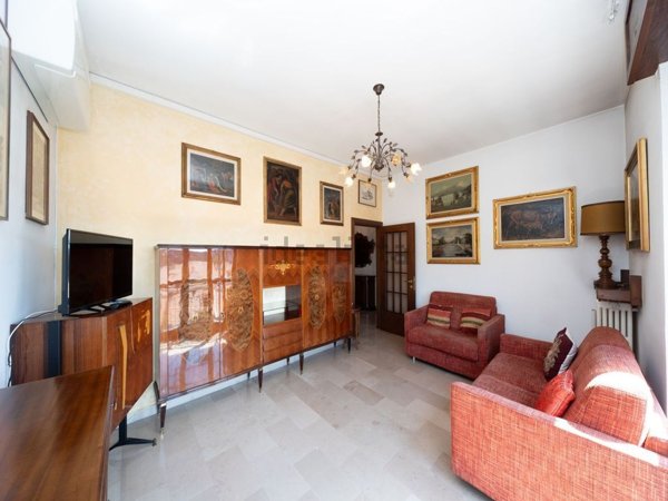 appartamento in vendita a Monza in zona Centro Storico