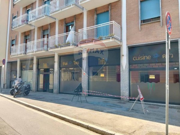 negozio in vendita a Monza in zona Centro Storico