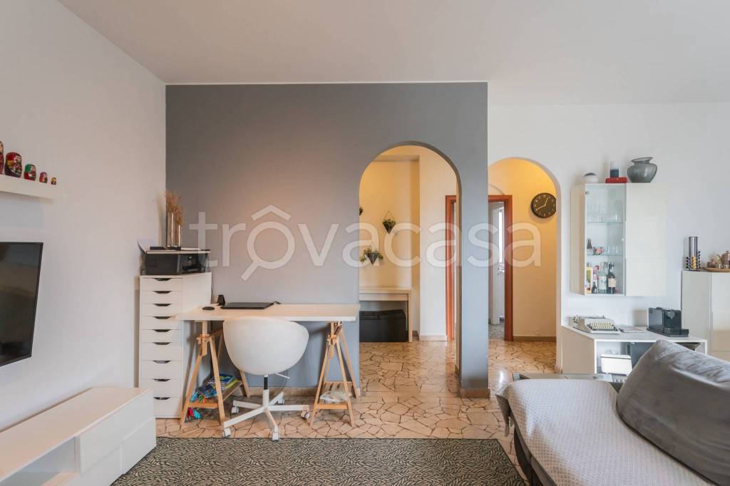 appartamento in vendita a Monza in zona Centro Storico