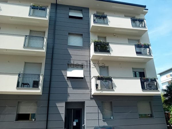appartamento in vendita a Monza in zona Ospedale San Gerardo