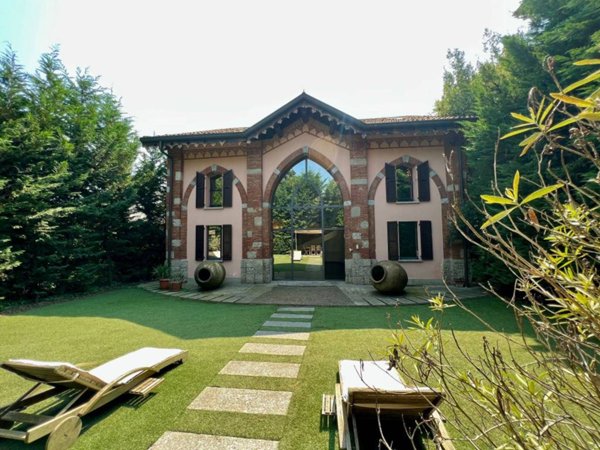 casa indipendente in vendita a Monza in zona Centro Storico