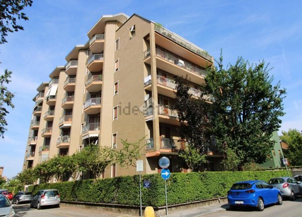 appartamento in vendita a Monza in zona Ospedale San Gerardo