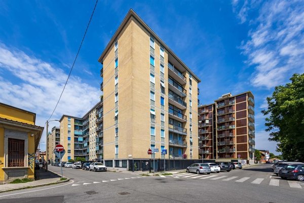 appartamento in vendita a Monza in zona Centro Storico