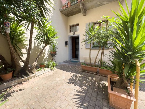 casa indipendente in vendita a Monza in zona Centro Storico