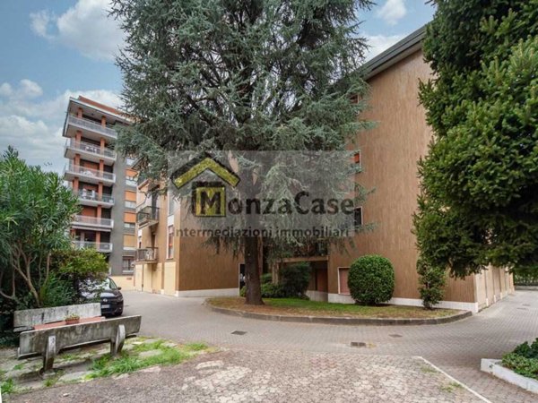 appartamento in vendita a Monza
