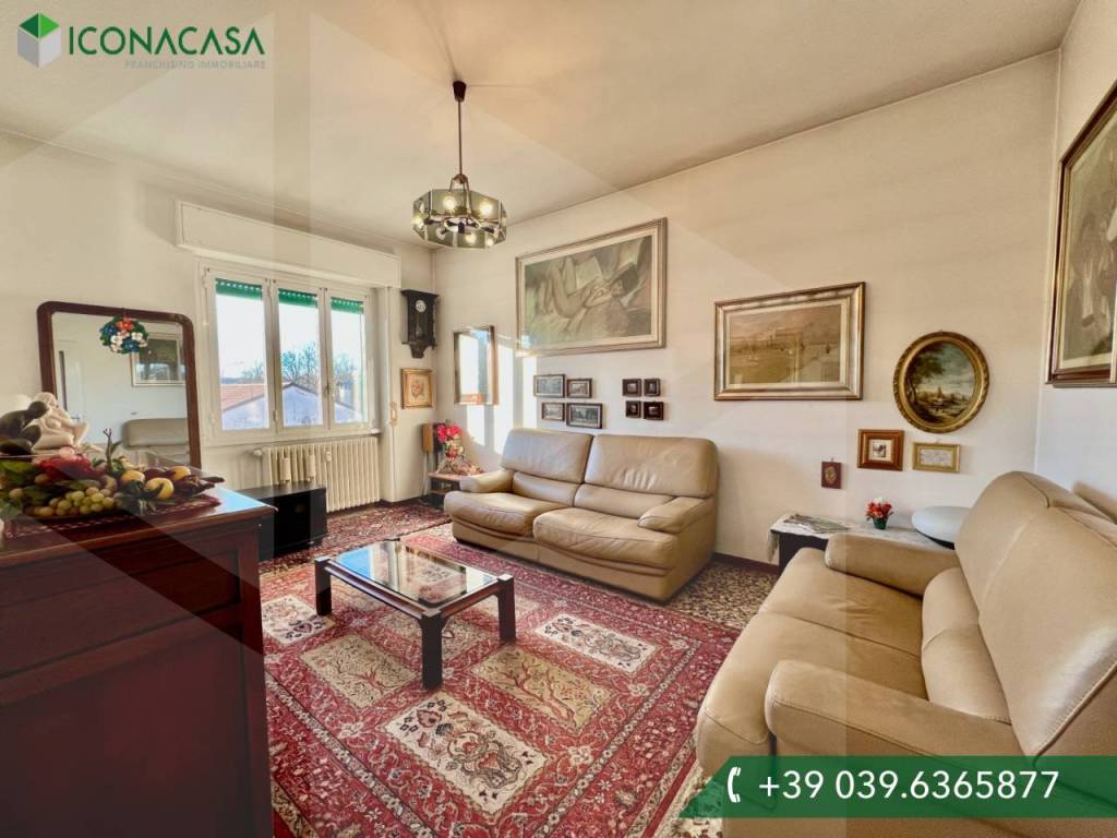 appartamento in vendita a Monza in zona Centro Storico