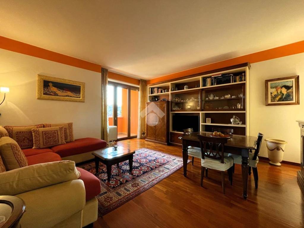 appartamento in vendita a Monza in zona Ospedale San Gerardo