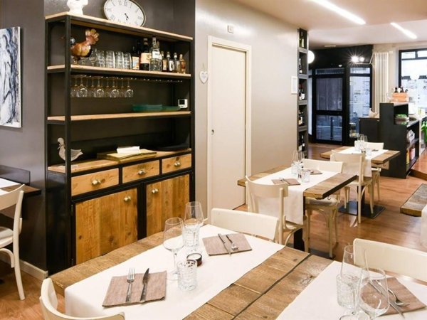 negozio in vendita a Monza