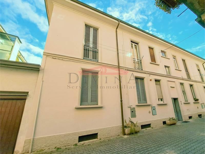 appartamento in vendita a Monza in zona Centro Storico