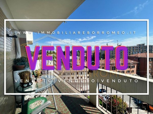 appartamento in vendita a Monza in zona Centro Storico