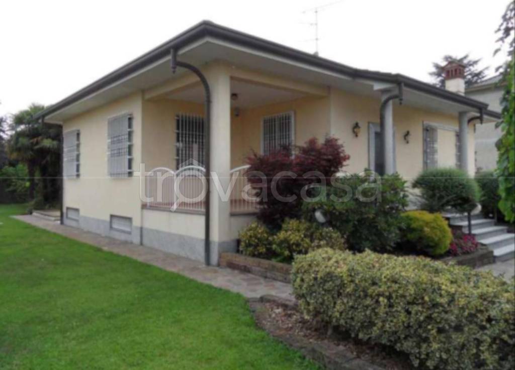 casa indipendente in vendita a Monza