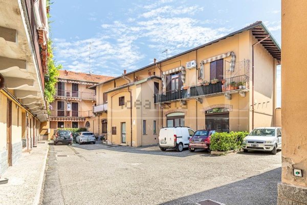 appartamento in vendita a Monza in zona Centro Storico